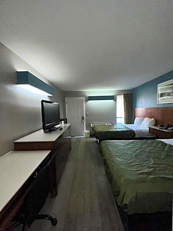 2 Double Beds Accessible Smoking