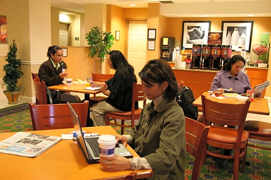 Hampton Inn By Hilton & Suites Lathrop, Ca