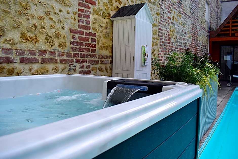 Le Trophée By M Hôtel Spa