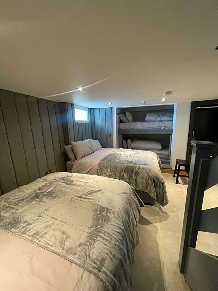 Belvedere Aparthotel - 83 Mount Pleasant