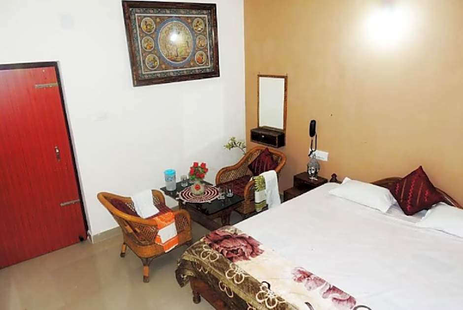 Goroomgo Surya Inn Konark