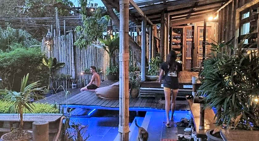 Aha Lanta Cozy Hostel
