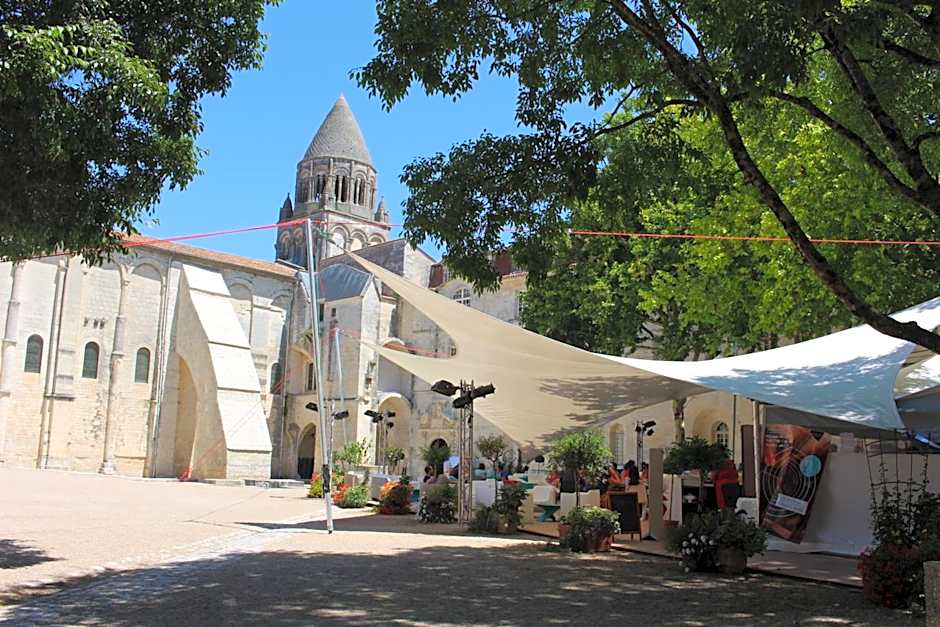 ibis Saintes