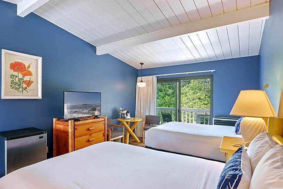 Photo 1 of 7 of Standard 2 Double Beds