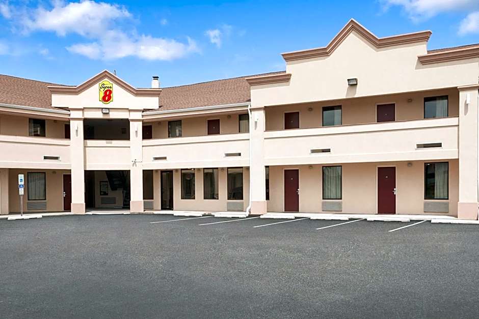 Super 8 by Wyndham Rahway/Newark