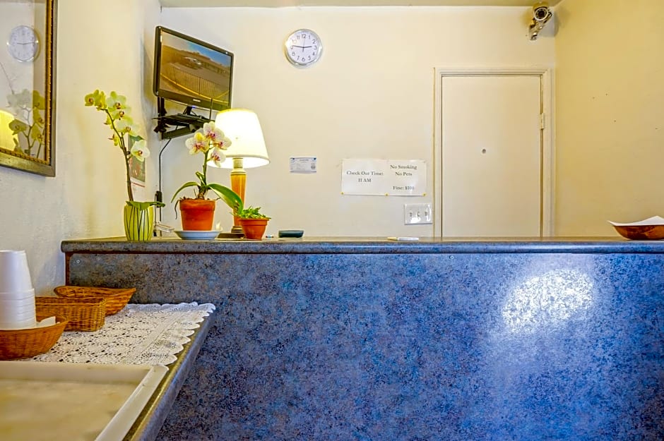 Town and Country Inn
