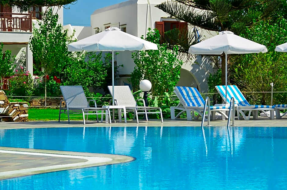 Birikos Studios & Apartments