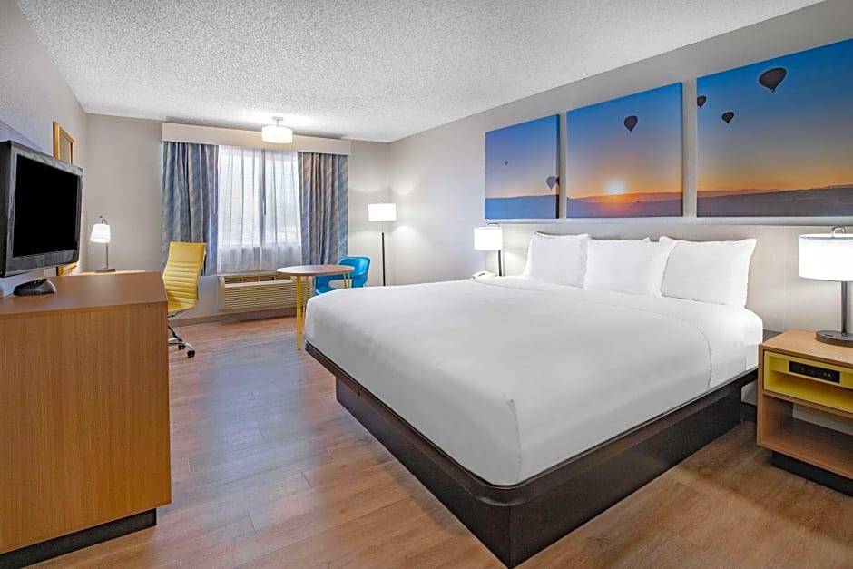 Days Inn by Wyndham Bernalillo