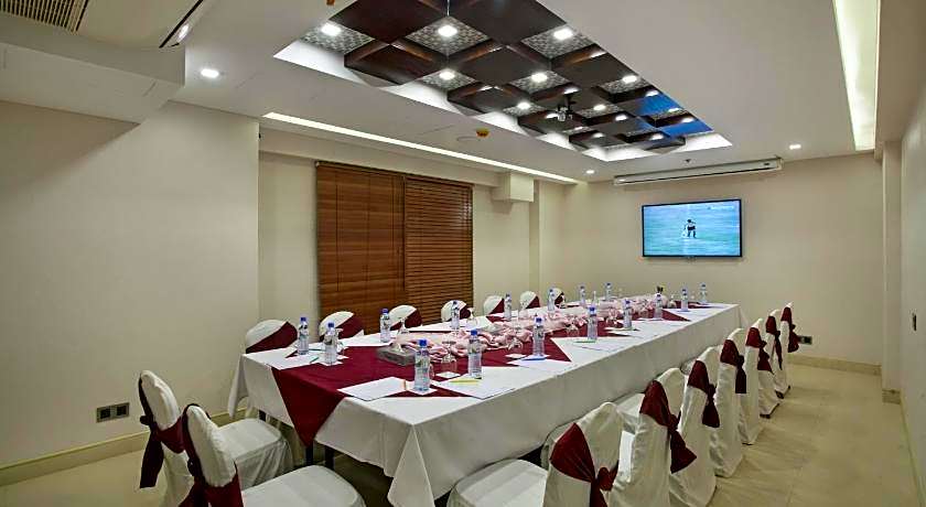 Platinum Grand Hotel