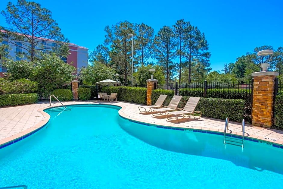 Holiday Inn Baton Rouge College Drive I-10, an IHG Hotel