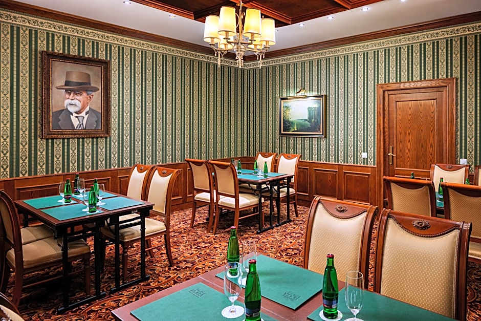 Carlsbad Plaza Medical Spa & Wellness hotel
