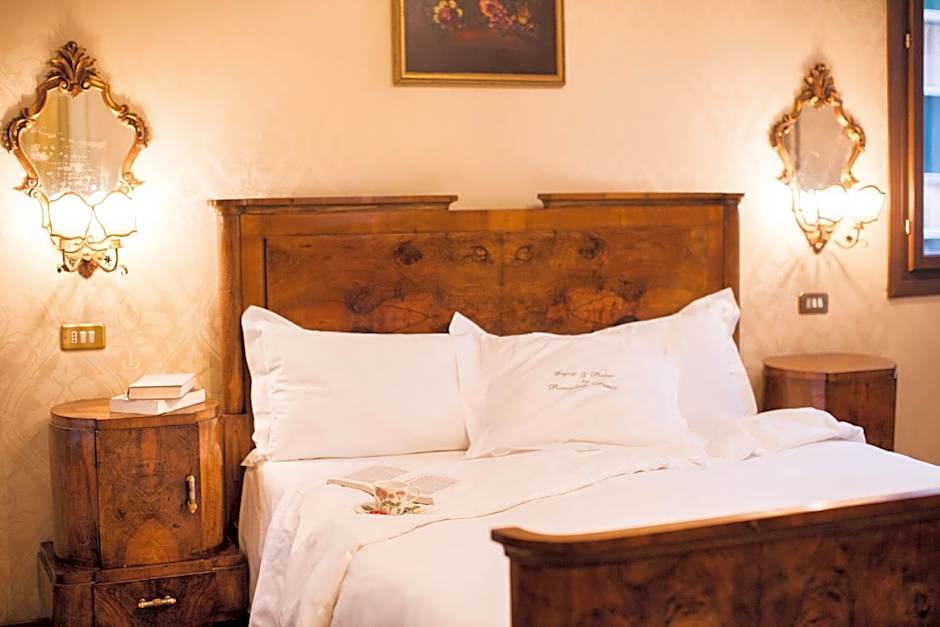 Hotel Flora