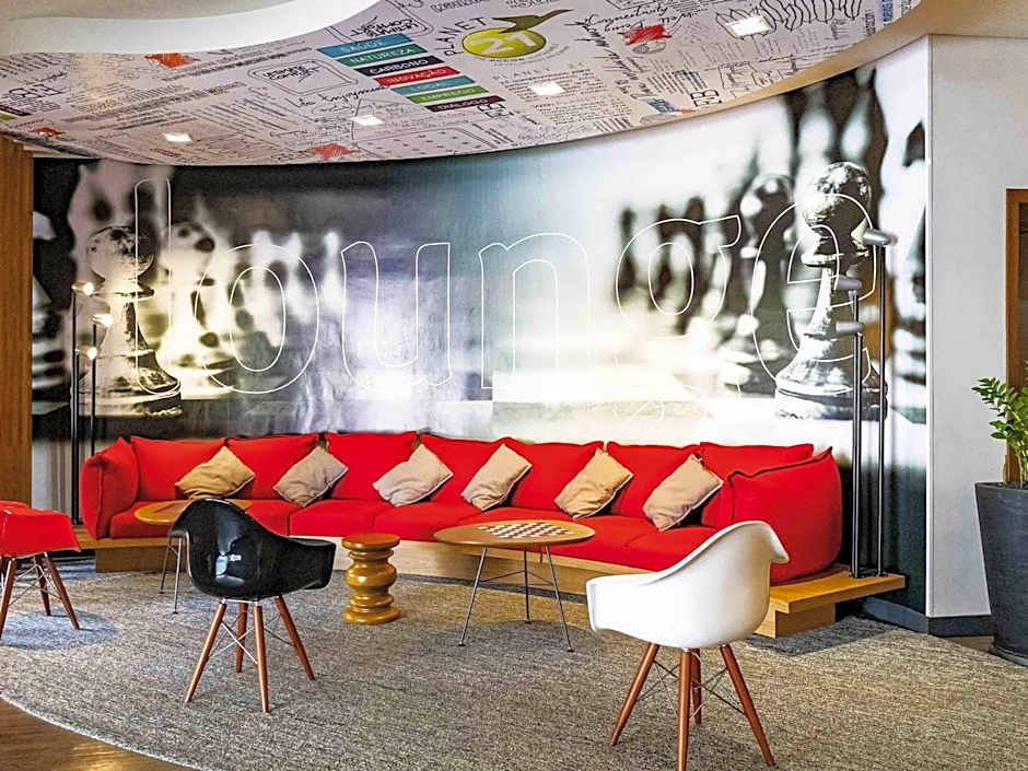 Ibis Joinville