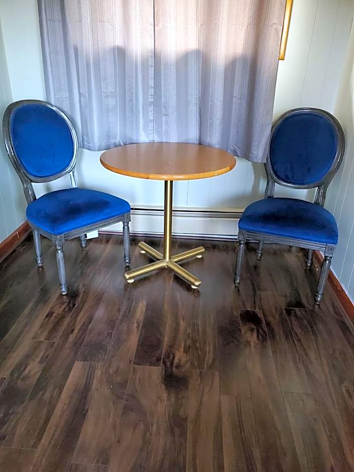 Town and Country Motel