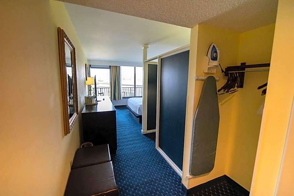Holiday Inn Bar Harbor Regency Hotel By IHG