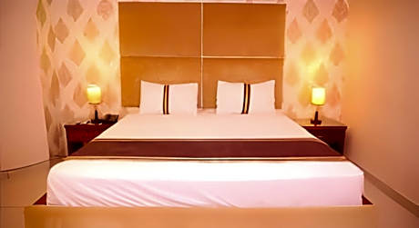 Deluxe Double or Twin