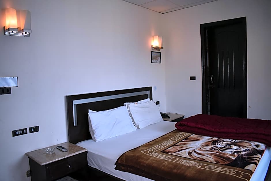 Gillanis Hotel Murree – Murree, IN