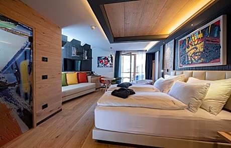 Junior Suite with Balcony