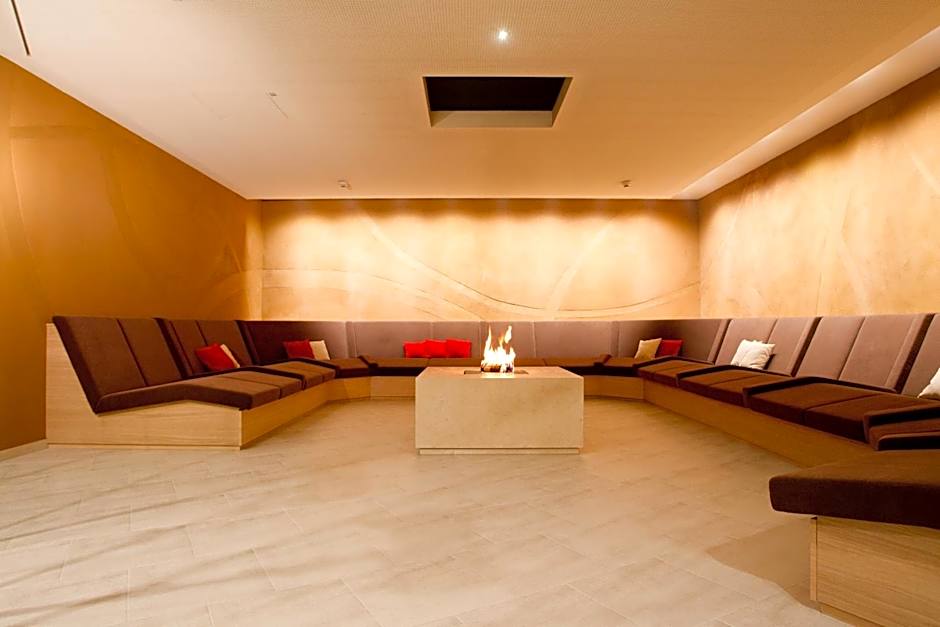 Thermenhotel Stoiser