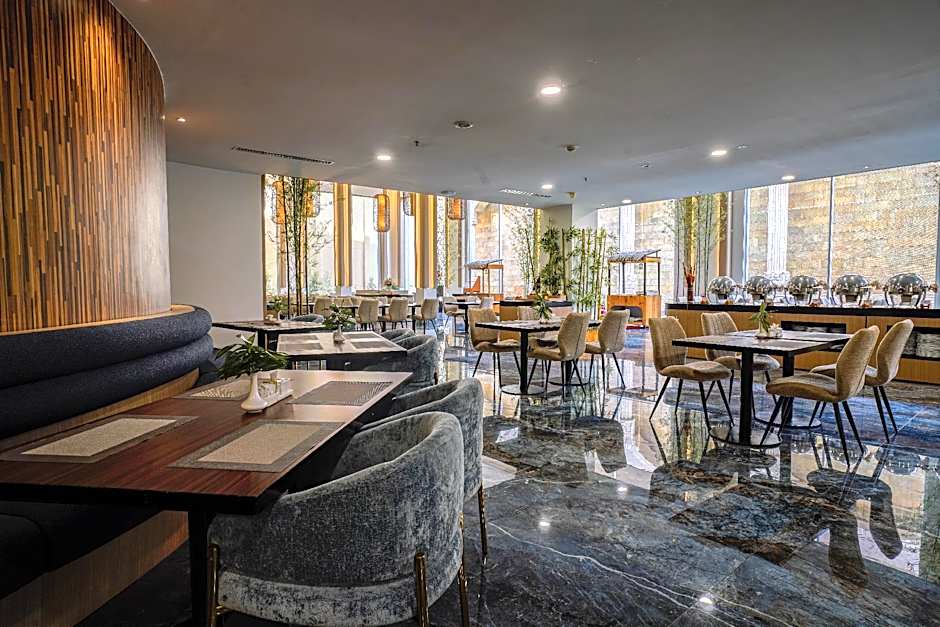 Harmoni One Convention Hotel and Service Apartments