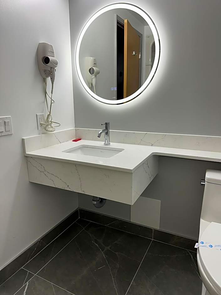 SureStay Plus by Best Western Brooks
