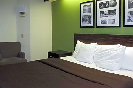 King Room - Non-Smoking