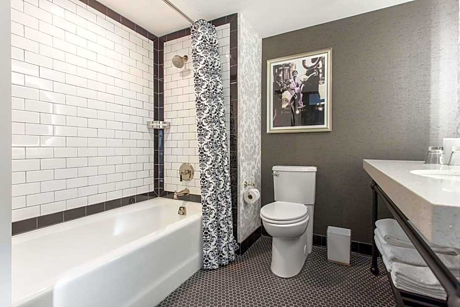Cambria Hotel New Orleans Downtown Warehouse District