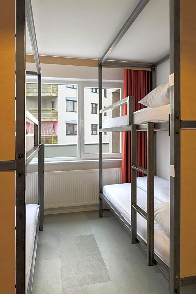 IZY STAY Hostel Bratislava