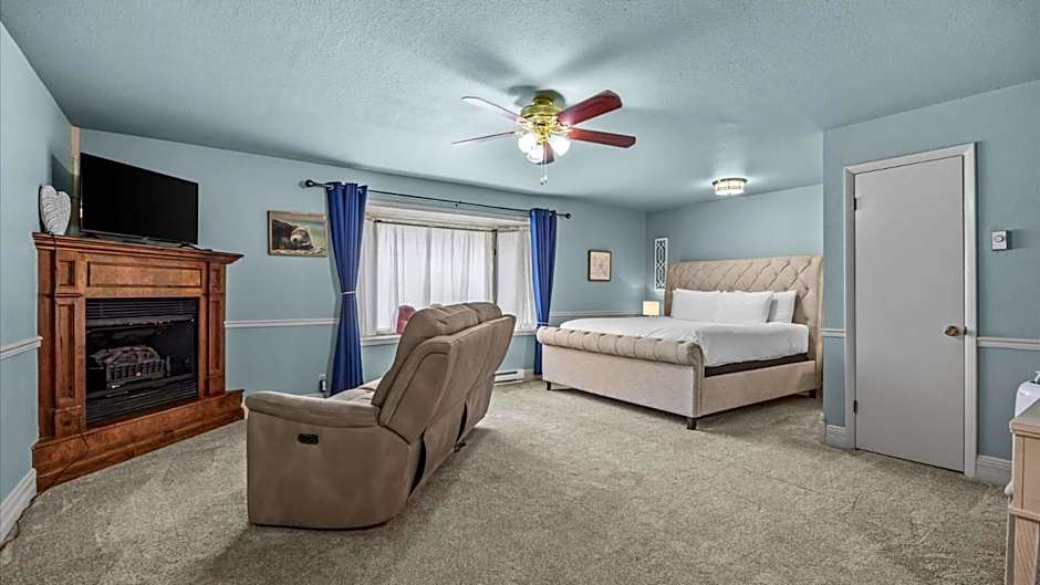 Photo 1 of 4 of Deluxe Suite