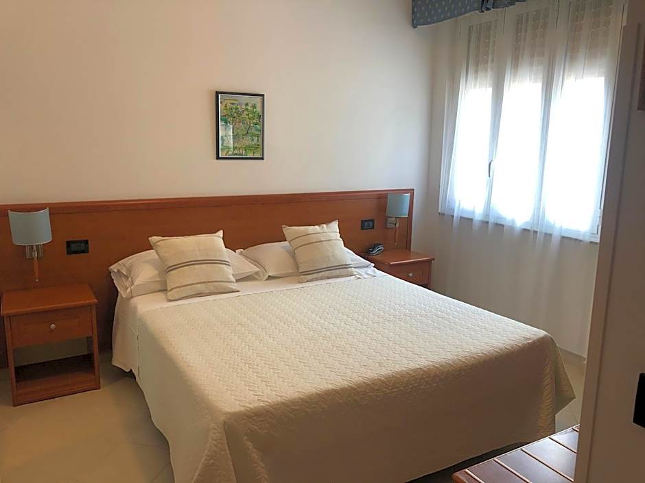 Hotel Noris