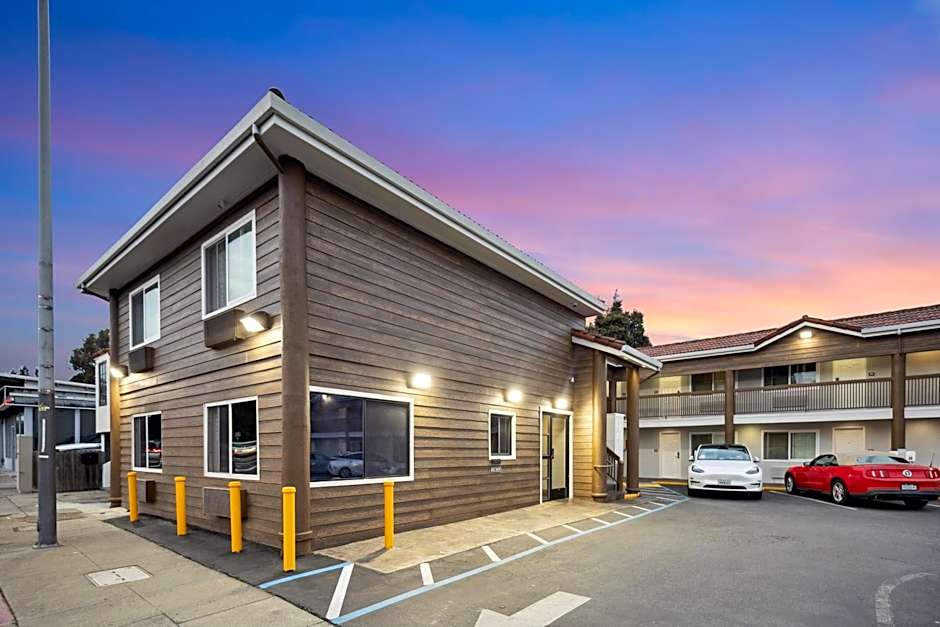 Bayhill Inn