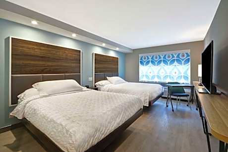 Queen Room with Two Queen Beds
