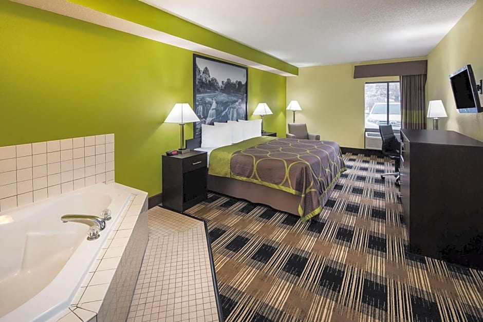 Super 8 by Wyndham Greer/Spartanburg Area