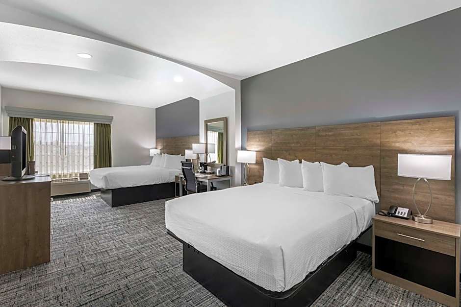 Best Western Plus MidAmerica Hotel