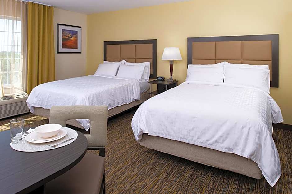 Candlewood Suites Olathe By IHG