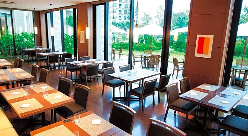 Moon Ocean Ginowan Hotel & Residence