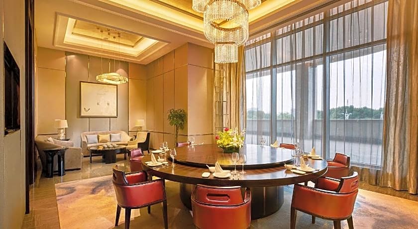 DoubleTree by Hilton Ningbo Beilun China