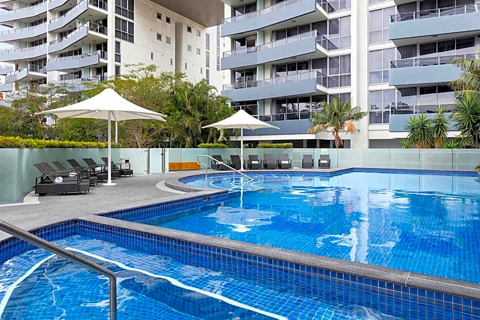 Meriton Suites Broadbeach