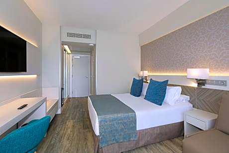 Superior Room Lateral Sea View