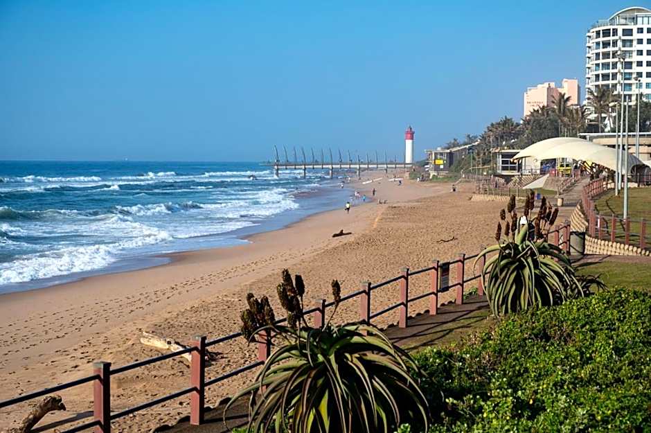 Luxury Bellagio 304 Two Bed with Inverter