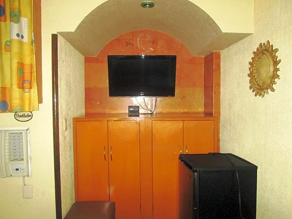 Hotel Real Azteca