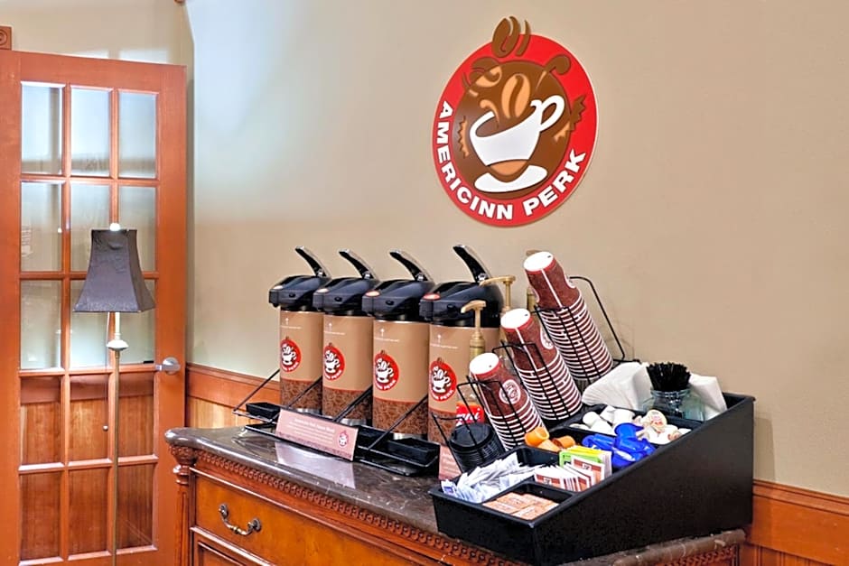 AmericInn by Wyndham Madison SD