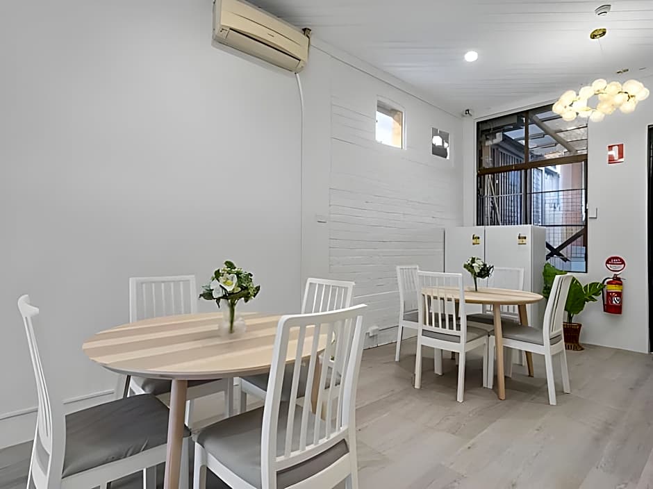 Urban Nomad - Potts Point  (18 - 39 only)