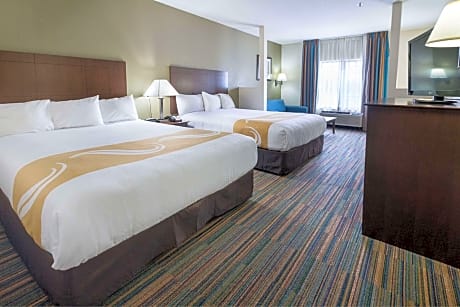 2 Queen Beds, Suite, Nonsmoking