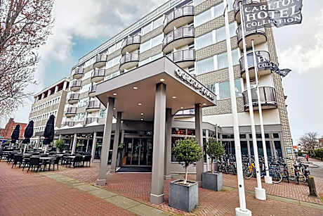 Carlton Square Hotel