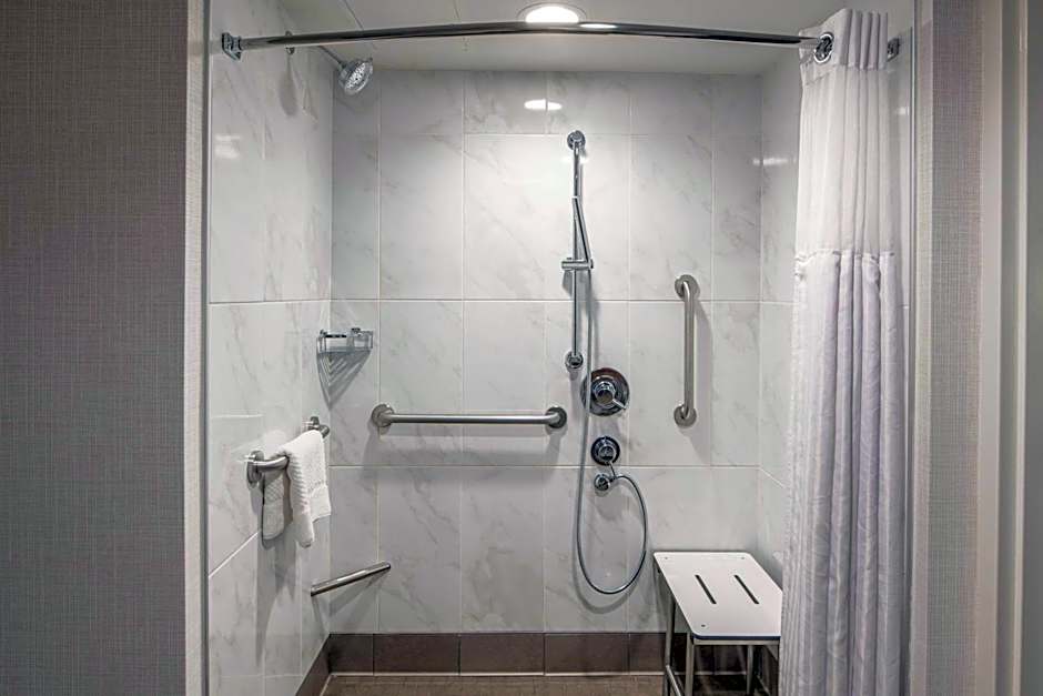 DoubleTree By Hilton Hotel Dallas-Farmers Branch