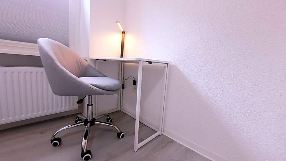 Gemütliche Unterkünfte für längeren Aufenthalt und Monteure inkl Balkon, Waschmaschine, WiFi, Küche und Parkplatz