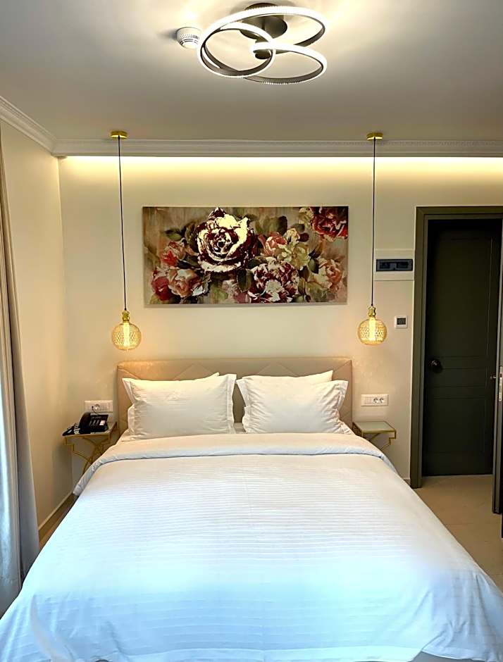 Aesthesis Arxontiko Luxury Rooms