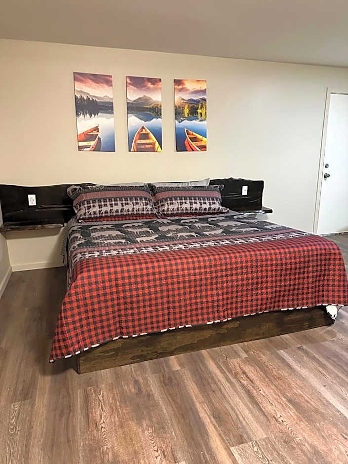 Crater Lake Gateway - Hwy 140