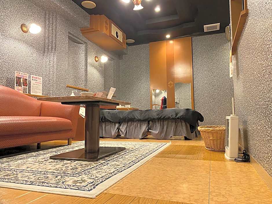 Hotel Charbon (Adult Only)